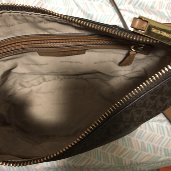 Michael Kors Purse - Picture 2 of 2